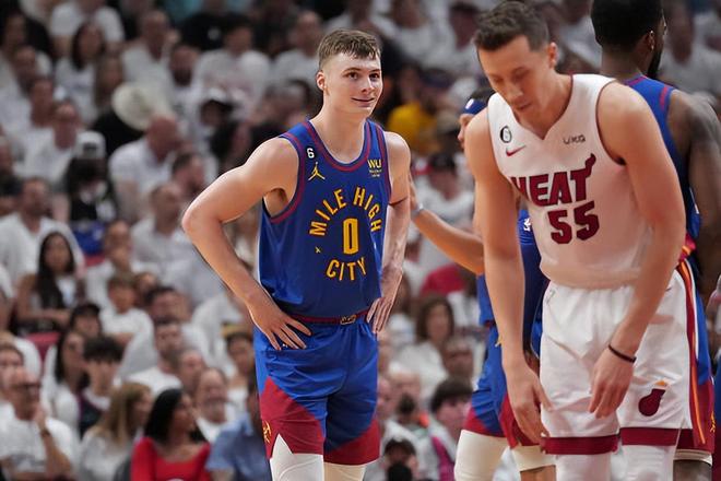 Kaiyun Sports-关于从巴塞罗那迎来里程碑到穆雷连续七场比赛得分超过大比分领先，丹佛掘金围绕德甲伤情更新的信息