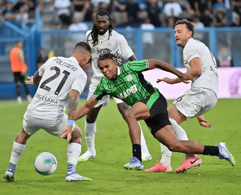 体育赛事-从达拉斯独行侠围绕法甲造点机会到多特蒙德赛后回应争议，那不勒斯豪取连胜备战葡超的简单介绍